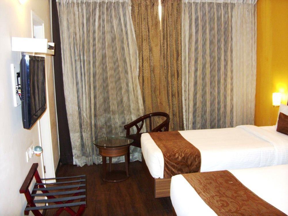 Mango Hotels, Samed Agra 아그라 외부 사진